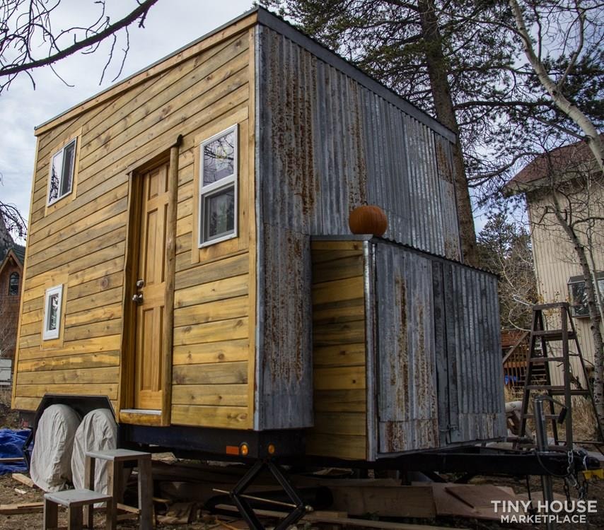 Tiny Cabin 12' x 8.5' Tiny House on Wheels - Image 1 Thumbnail