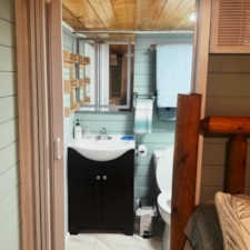 Tiny Cabin - Image 5 Thumbnail