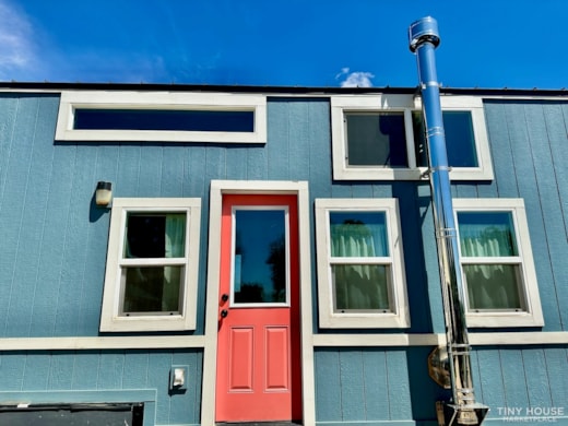 Tiny Farmhouse on Wheels - Ready to Move