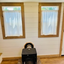 Tiny Farmhouse on Wheels - Ready to Move - Image 4 Thumbnail