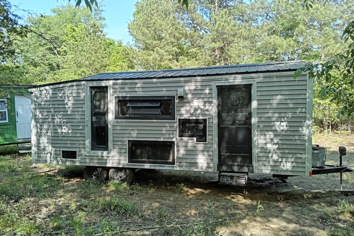 Tiny home  - Image 1 Thumbnail