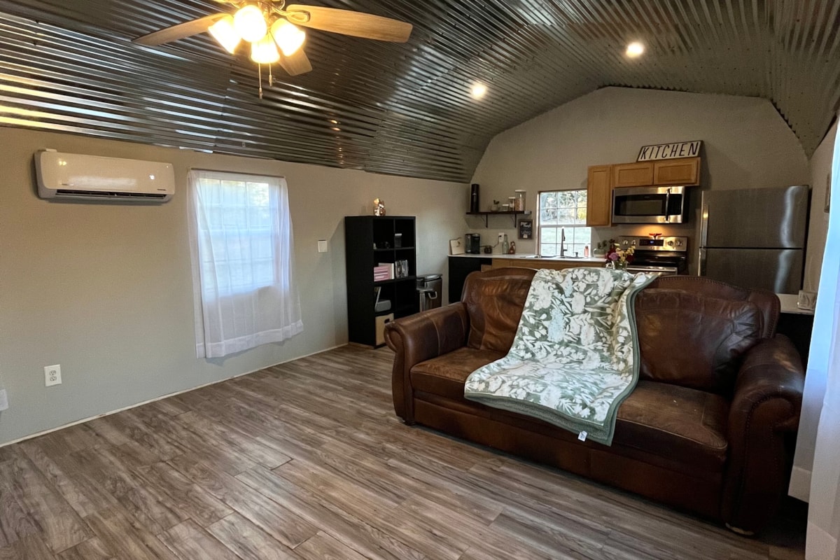 TINY HOME FOR SALE!!!! - Image 1 Thumbnail