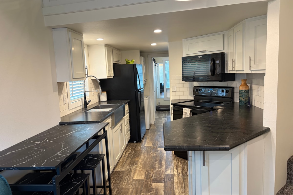 Tiny home for sale in South Austin/Manchaca - Image 1 Thumbnail