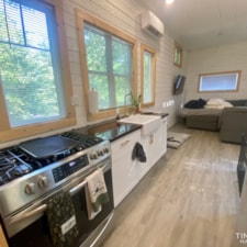 Tiny Home Full Size Appliances and Bathroom Fixtures - Image 5 Thumbnail