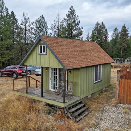 Tiny home in Elk, Washington - Image 2 Thumbnail