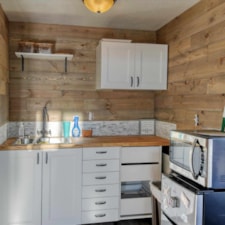 Tiny home in Elk, Washington - Image 5 Thumbnail