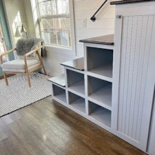 Tiny home on large wooded lot in lake-side community - Image 6 Thumbnail