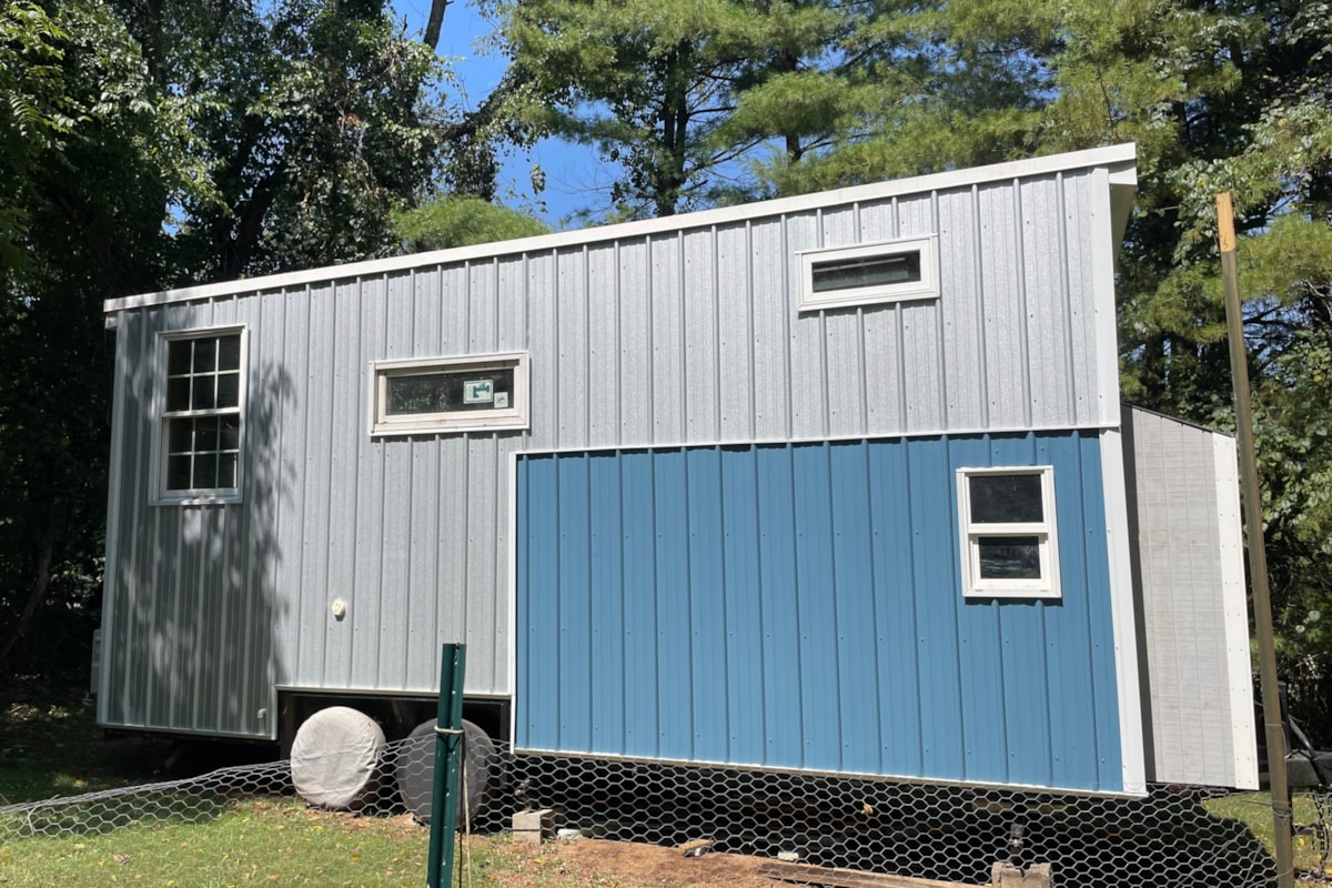 Tiny Home on Wheels (New) w/ Skylight - Image 1 Thumbnail