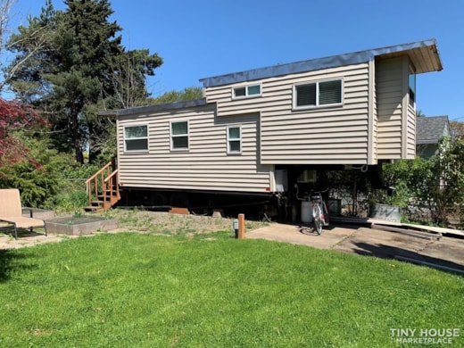 Tiny Home on Wheels (THOW)