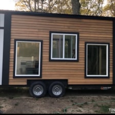 Tiny Home with Huge Kitchen - Image 4 Thumbnail