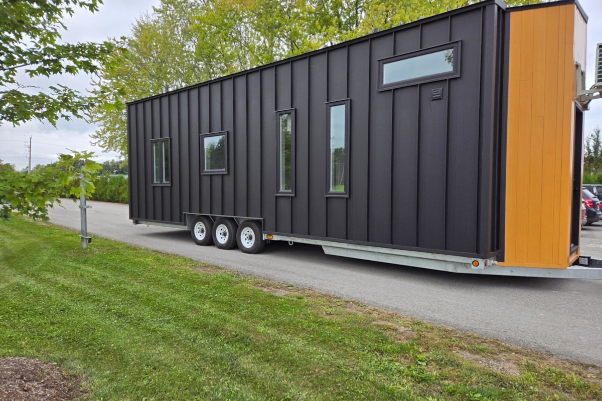 Tiny Homes on Wheels - Image 1 Thumbnail