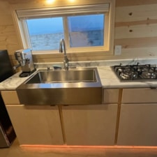 Brand new tiny home - move in ready - Image 5 Thumbnail
