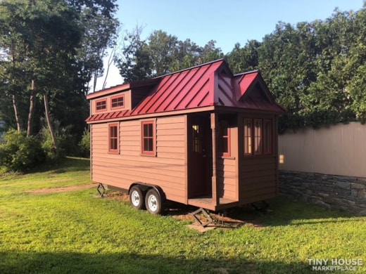 Brand New Tiny House on Wheels w/custom finishes