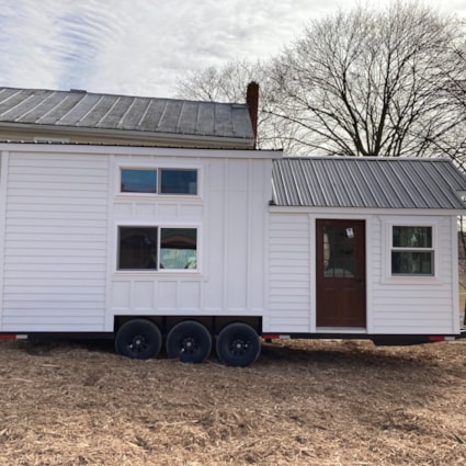 Tiny house for sale! - Image 2 Thumbnail
