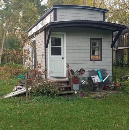Tiny House for Sale - Image 2 Thumbnail