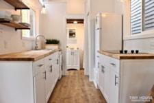 Tiny House for Sale - Perfect Condition - Image 4 Thumbnail