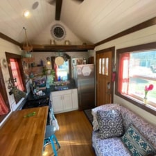 Tiny House for Sale - Stylish, Cozy, Green! - Image 4 Thumbnail