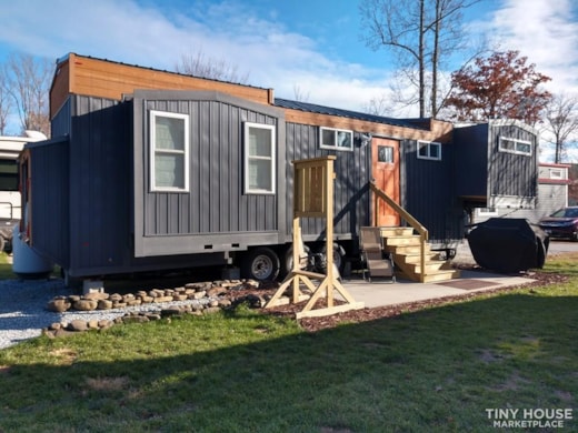 Tiny house in gated family friendly approved tiny house community