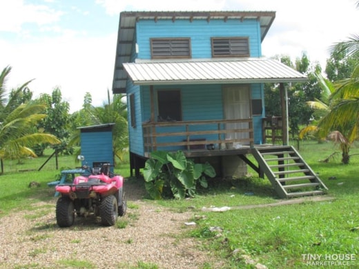 Off-Grid Tiny House in Beautiful Belize on .50 acre Lot