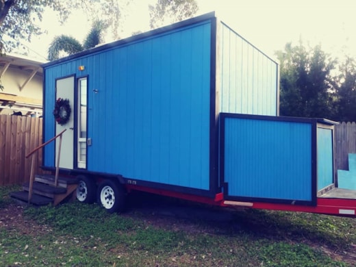Tiny house move in ready - mobile or pad drop