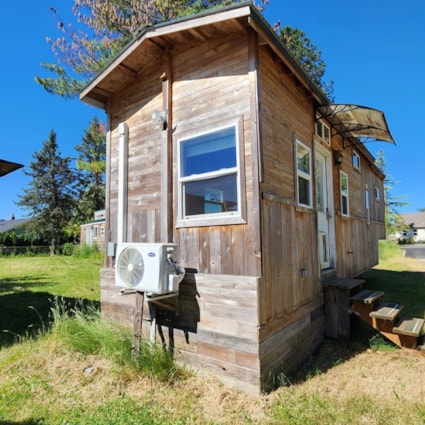 Tiny house on gooseneck/ 5th wheel trailer - Image 2 Thumbnail