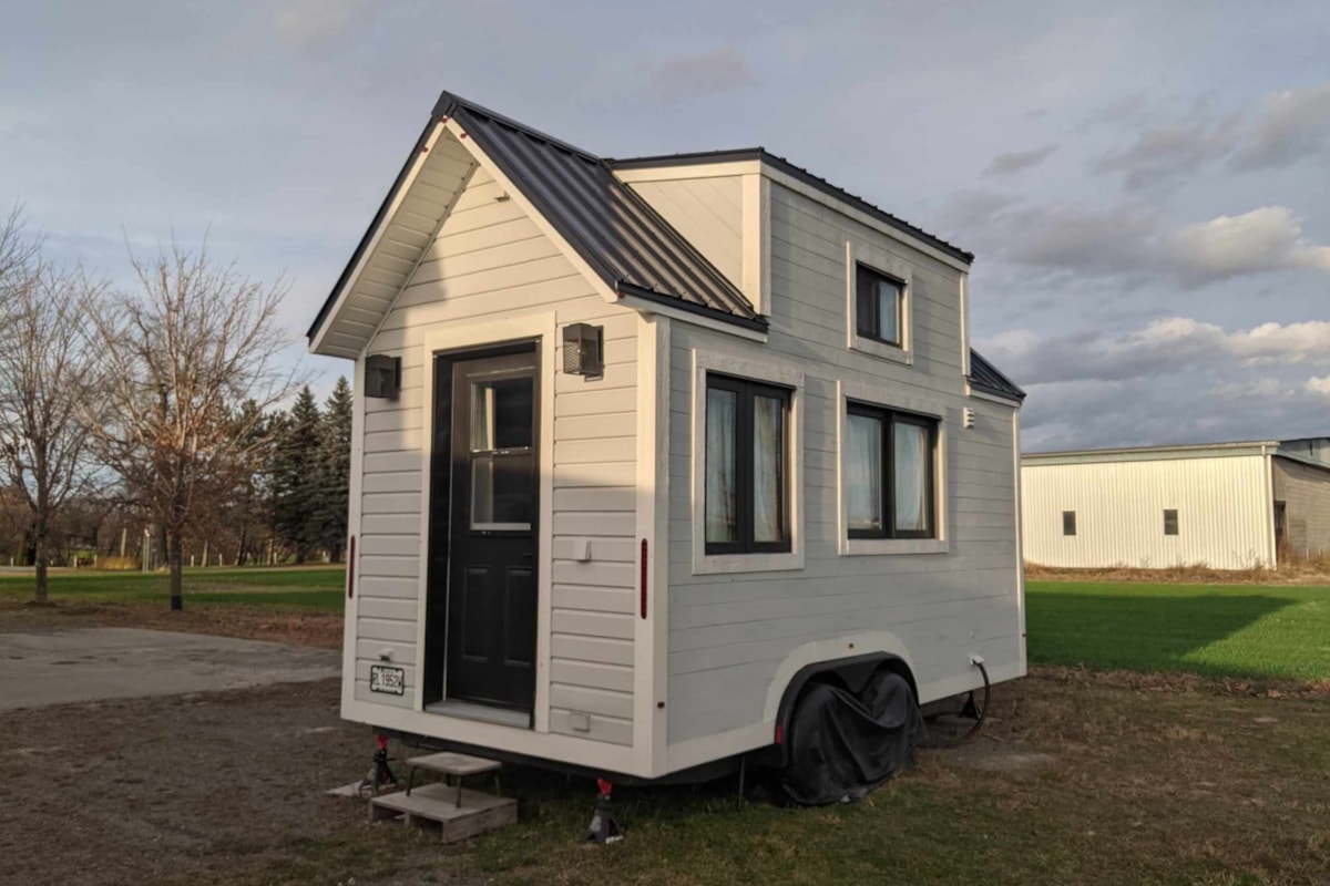 Tiny house on wheels  16’-0’’ x 8’-6’’ (The Traveler) - Image 1 Thumbnail