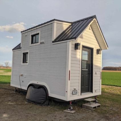 Tiny house on wheels  16’-0’’ x 8’-6’’ (The Traveler) - Image 2 Thumbnail