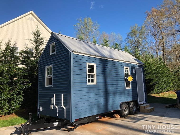 Tiny House on Wheels on 20 foot trailer - Image 1 Thumbnail