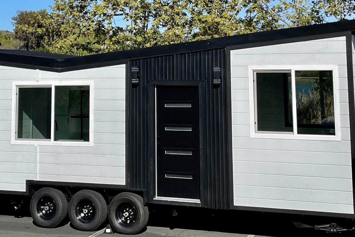 CERTIFIED Luxury Tiny Home on Wheels - READY NOW! - Image 1 Thumbnail