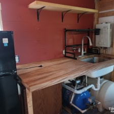 Tiny House- Solar, Kitchen, hardwood counters, ready to live off grid - Image 4 Thumbnail