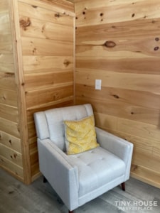 Tiny House with First Floor Bedroom - Image 5 Thumbnail