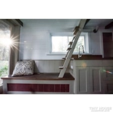 Tiny house with sleeping loft located in New York - Image 3 Thumbnail