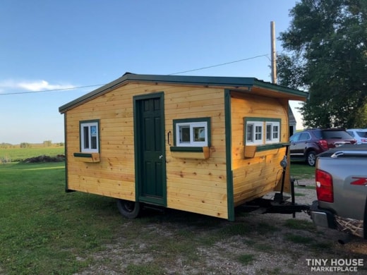 Tiny Lake Home/Cabin/Trailer totally remodeled for comfort and convenience