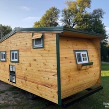 Tiny Lake Home/Cabin/Trailer totally remodeled for comfort and convenience - Image 3 Thumbnail