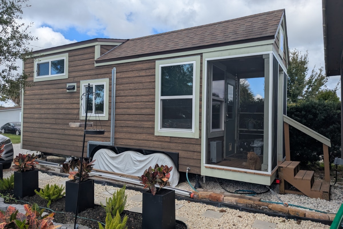 Tiny Tree of Life Home for Sale - Image 1 Thumbnail