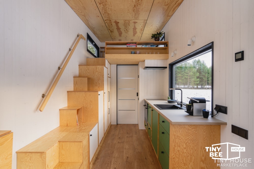 Tinybee House / Micro House / Tiny House / Studio on wheels - Slide 6