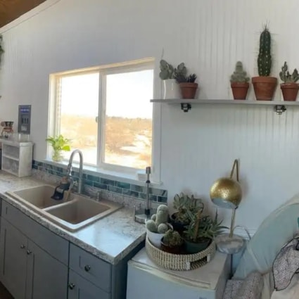 Title in Hand - Cozy Blue Tiny Home - CA - Image 2 Thumbnail