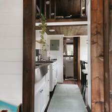 24ft Luxury tiny house on wheels - Image 3 Thumbnail