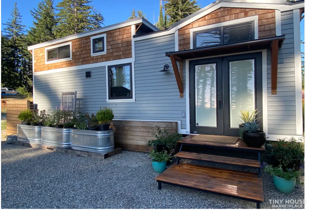 https://images.tinyhomebuilders.com/images/marketplaceimages/tru-form-tiny-home-0LONHKBDGW-01.jpg?width=1200&mode=max&format=webp