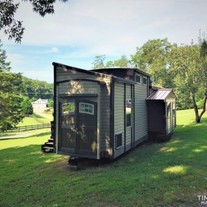 Turn Key Luxury Tiny Home on Wheels For Sale  - Image 2 Thumbnail