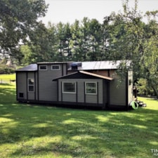 Turn Key Luxury Tiny Home on Wheels For Sale  - Image 5 Thumbnail