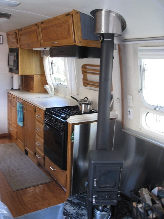 Ultimate flexibility -Converted 34' Classic Airstream Tiny House  - Slide 7