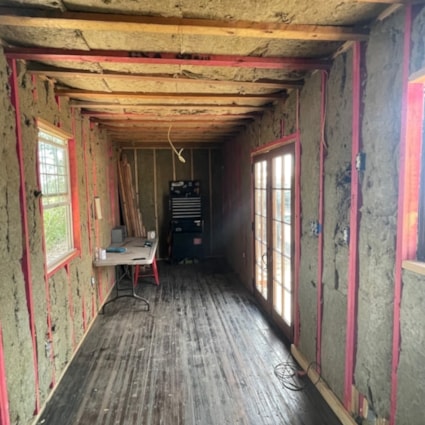 Unfinished shipping container house - Image 2 Thumbnail