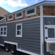 REDUCED! Unbelievable price on this 20’ Craftsman Style Tinyhouse  - Image 3 Thumbnail
