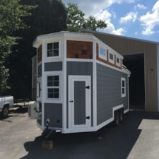 REDUCED! Unbelievable price on this 20’ Craftsman Style Tinyhouse  - Image 4 Thumbnail