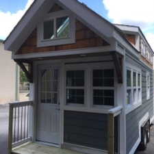 REDUCED! Unbelievable price on this 20’ Craftsman Style Tinyhouse  - Image 5 Thumbnail