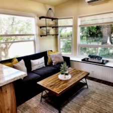 Upscale Tiny House - Image 4 Thumbnail