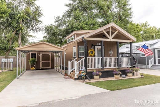 Wonderfully Finished Tiny Home in a Great Community!