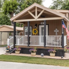 Wonderfully Finished Tiny Home in a Great Community! - Image 4 Thumbnail