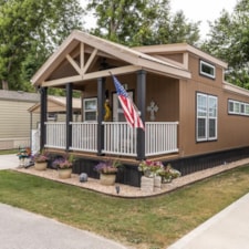 Wonderfully Finished Tiny Home in a Great Community! - Image 5 Thumbnail